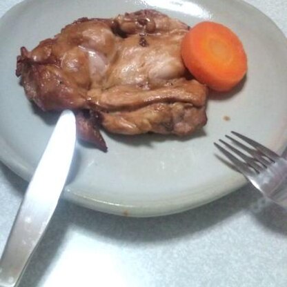 鶏皮なし鶏モモ肉を使っってしまったのですが、とっても美味しくできました（＾＾）。
オーブンで160度8分焼いてみました。出来映えが、断然、違いますね☆